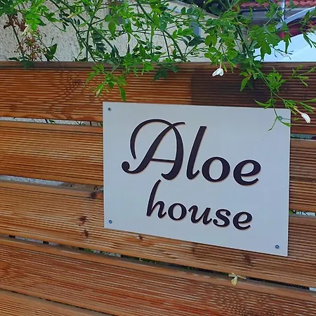 Aloe House *