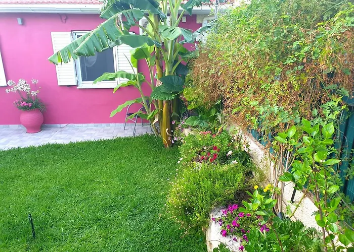 Nyaraló Aloe House Lakíthra